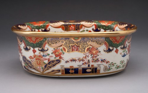 Wine Cistern, England, c. 1820. Creator: Unknown.