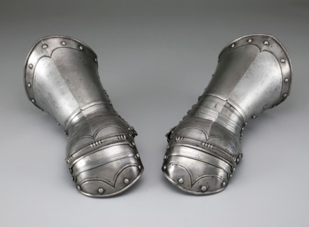 Pair of Mitten Gauntlets, Brunswick, c. 1570. Creator: Unknown.