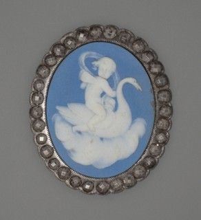 Medallion with Cupid and Swan, Burslem, Late 18th century. Creator: Wedgwood.