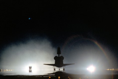 STS-93 landing, Kennedy Space Center, Florida, USA, July 27, 1999. Creator: NASA.