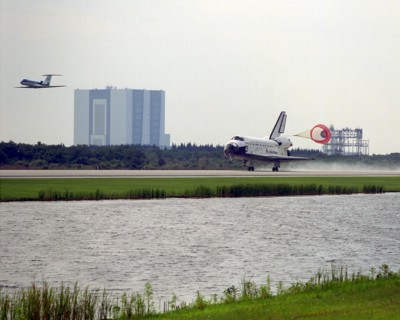 STS-84 landing, Florida, USA, May 24, 1997. Creator: NASA.