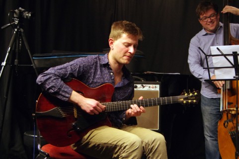 Tom Ollendorf, Ari Hoenig Trio, Verdict Jazz Club, Brghton, East Sussex, 6th Oct. 2021. Creator: Brian O'Connor.
