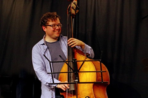 Conor Chaplin, Ari Hoenig Trio, Verdict Jazz Club, Brghton, East Sussex, 6th Oct. 2021. Creator: Brian O'Connor.
