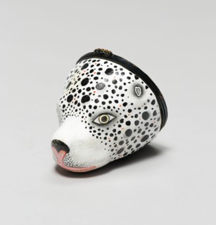 Bonbonnière: Dalmatian's Head, Bilston, c. 1765. Creator: Unknown.
