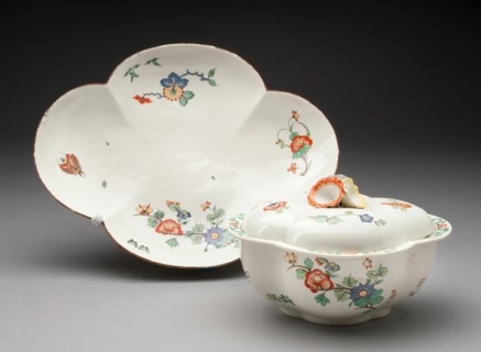 Covered Bowl and Stand, Chantilly, c. 1735.