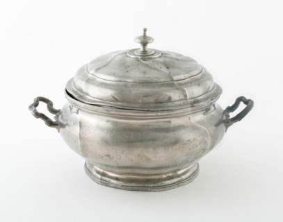 Tureen, Germany, 19th century.