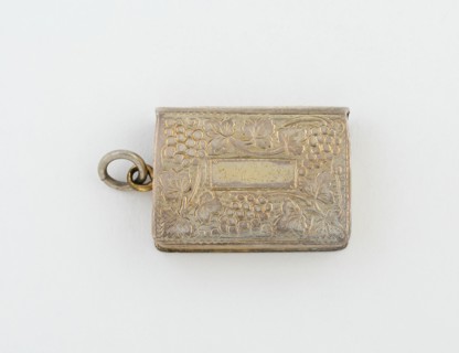 Book-Shaped Vinaigrette, Birmingham, c. 1818/19.