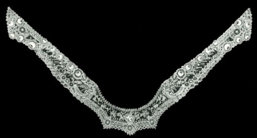 Collar, Belgium, 1880s/90s.