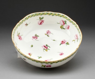 Saladier Bowl, Sèvres, 1773.