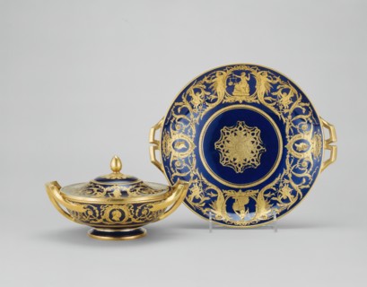 Covered Bowl and Stand (Ecuelle de la toilette), Sèvres, 1784.
