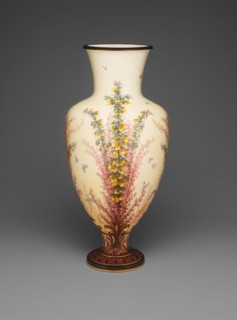 Vase d'Arezzo, Sèvres, 1884/85.