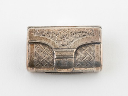 Purse-Shaped Vinaigrette, Birmingham, 1816/17.
