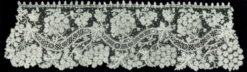Cuff, Belgium, 1880s/90s.