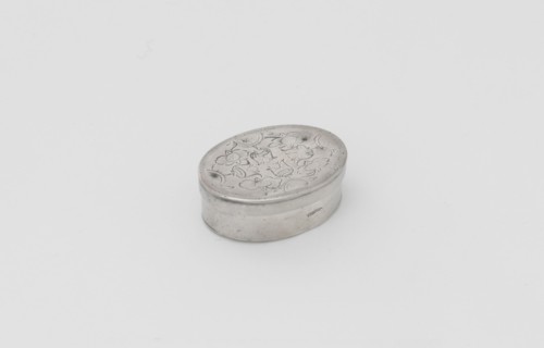 Patch Box, 1721/25. Container for artificial beauty spots.