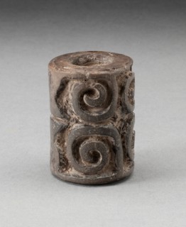 Roller Seal, 800/400 B.C.