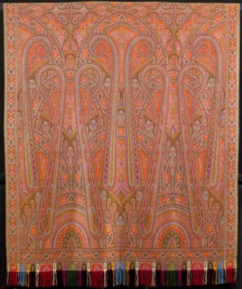 Shawl, Norwich, Late 19th century. Creator: Clabburn, Sons and Crisp.