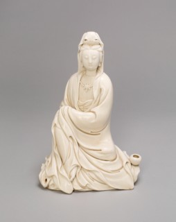 Seated Guanyin, Qing dynasty (1644-1911), late 17th/18th century. Creator: Unknown.