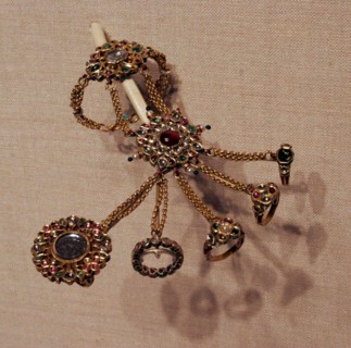 Hand Ornament (Hathphul) and Thumb Ring (Arsi), 19th century. Creator: Unknown.