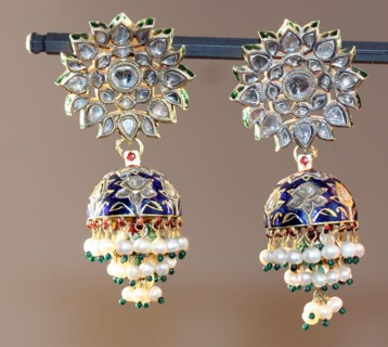 Earrings (Karanphul Jhumka), 18th/19th cenury. Creator: Unknown.