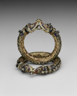 Bracelets with Confronting Makara Heads (Karas), 19th century. Creator: Unknown.