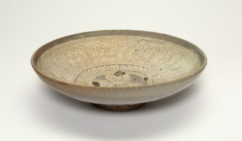 Bowl with Chrysanthemum Flower Heads, Korea, Joeson dynasty (1392-1910), 15th century. Creator: Unknown.