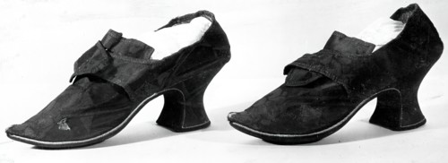 Pair of Shoes, England, c.1720s.