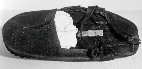 Shoe, England, 16th century.
