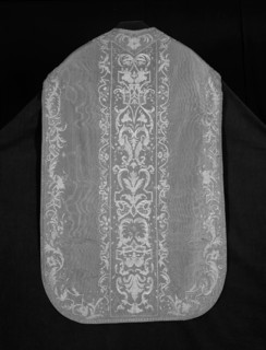 Chasuble, Stole, and Maniple, France, Late 17th/early 18th century.