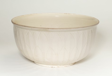 Large Bowl with Lotus Scrolls (interior) and Overlapping Petals (exterior), Northern Song dynasty (960-1127), early 12th century.