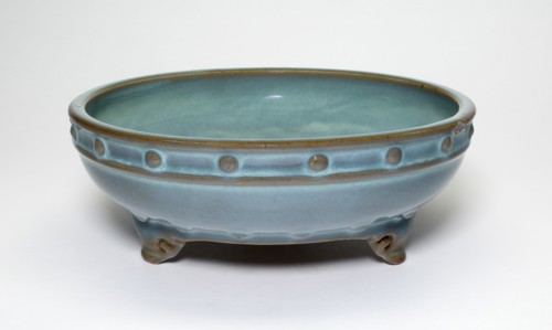 Circular Flowerpot Stand with Three Cloud-Shaped Feet, Jin dynasty (1115-1234), 13th century.