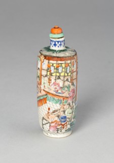 Snuff Bottle with a Scene from the Dream of the Red Chamber, Qing dynasty (1644-1911), Jiaqing reign mark and period (1796-1820).