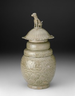 Covered Jar with a Seated Dog, Northern Song dynasty (960-1127), late 10th/early 11th century.