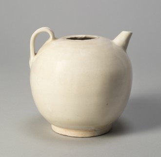 Ovoid Ewer, Five Dynasties period (907-960) or Northern Song dynasty (960-1127), late 10th / early 11th century.