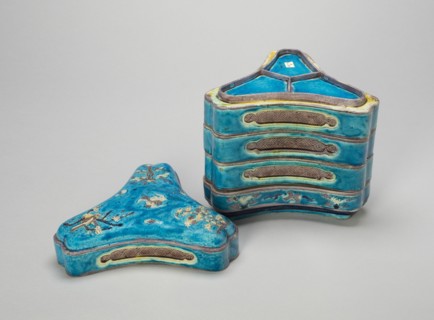 Triangular Five-Tiered Box with Bamboo, Plum Blossom, and Pine Trees, Ming dynasty (1368-1644), 16th century.