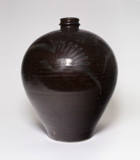 Ovoid Vase with Floral Sprays, Song dynasty (960-1279).