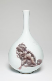 Vase with Three Furry Creatures, Qing dynasty (1644-1911), Kangxi period (1662-1722).