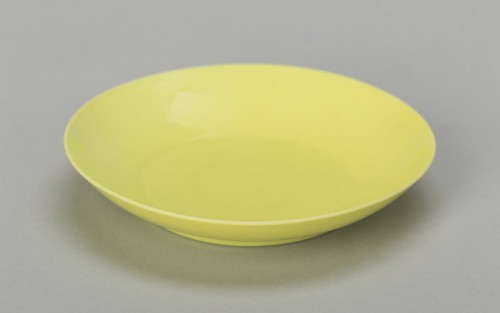 Saucer, Qing dynasty (1644-1911), Yongzheng reign mark and period (1723-35).