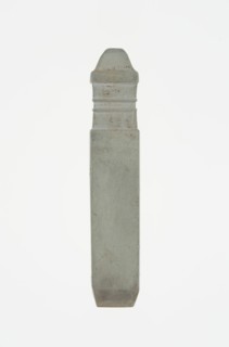 Handle-Shaped Jade, Shang or Western Zhou dynasty, 2nd-early 1st millennium B.C.