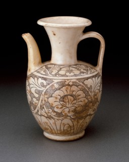 Ewer with Peony Scroll, Northern Song dynasty (960-1127), 11th century.