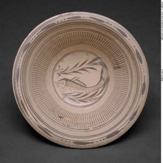 Large Basin with Carp and Waterweeds, Yuan dynasty (1279-1368), late 13th/early 14th century.