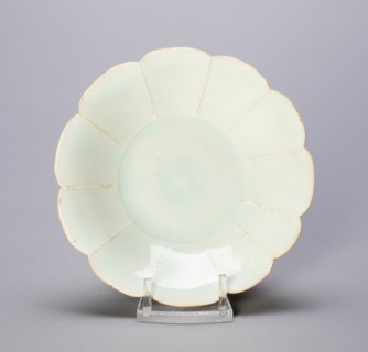 Petal-Lobed Dish, Northern Song dynasty (960-1127).