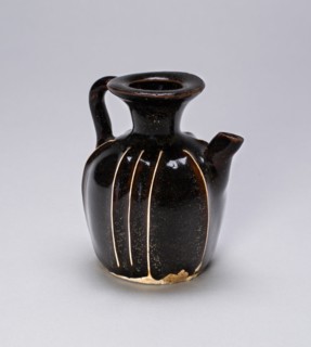 Handled Ewer with Vertical Ribs, Northern Song dynasty (960-1127) or Jin dynasty (1115-1234), 12th/13th century.