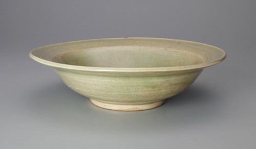 Dish with Incised Rings, 14th century.