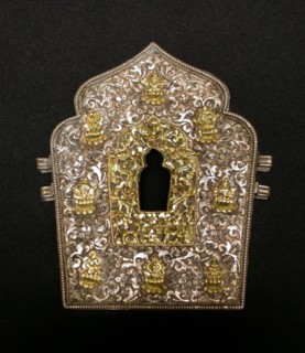 Man's Portable Amulet Shrine (Ga'u), 18th century.