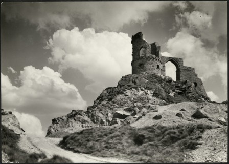 Mow Cop Castle, Mow Cop, Odd Rode, Cheshire, 1920-1935. Creator: J Dixon Scott.