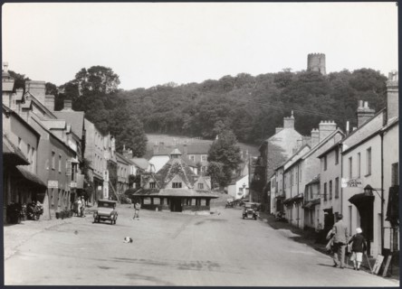 Yarn Market, High Street, Dunster, Somerset, 1925-1935. Creator: J Dixon Scott.