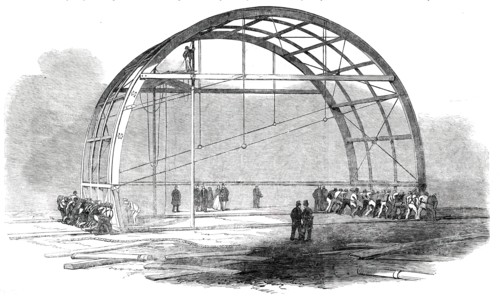 The Great Exhibition Building in Hyde Park - Moving a Pair of Transept Ribs..., 1850. Creator: Unknown.