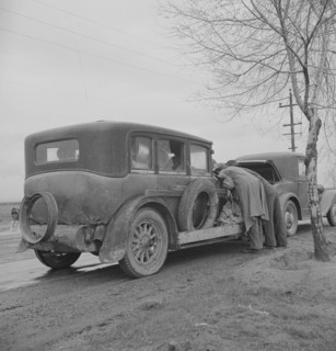 U.S. 99. Near Tulare, California , 1939. Creator: Dorothea Lange.