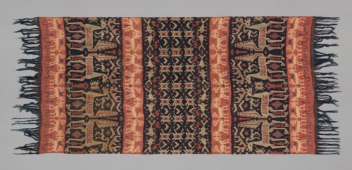 Man's Hinggi Cloth (Warp-Ikat Mantle), Indonesia, 19th century. Creator: Unknown.