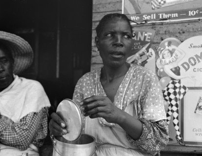 Peach picker, Muscella, Georgia, 1936. Creator: Dorothea Lange.